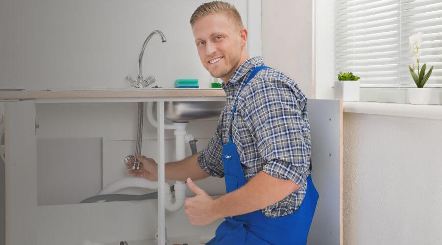 Expert burst pipe repair services in West Des Moines, IA